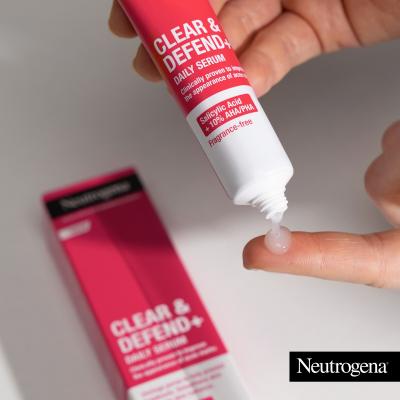 Neutrogena Clear &amp; Defend+ Daily Serum Gesichtsserum 30 ml