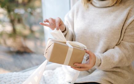 Unwiderstehliche Weihnachtsbescherung für Damen. Besorgen Sie Ihre Geschenke rechtzeitig!